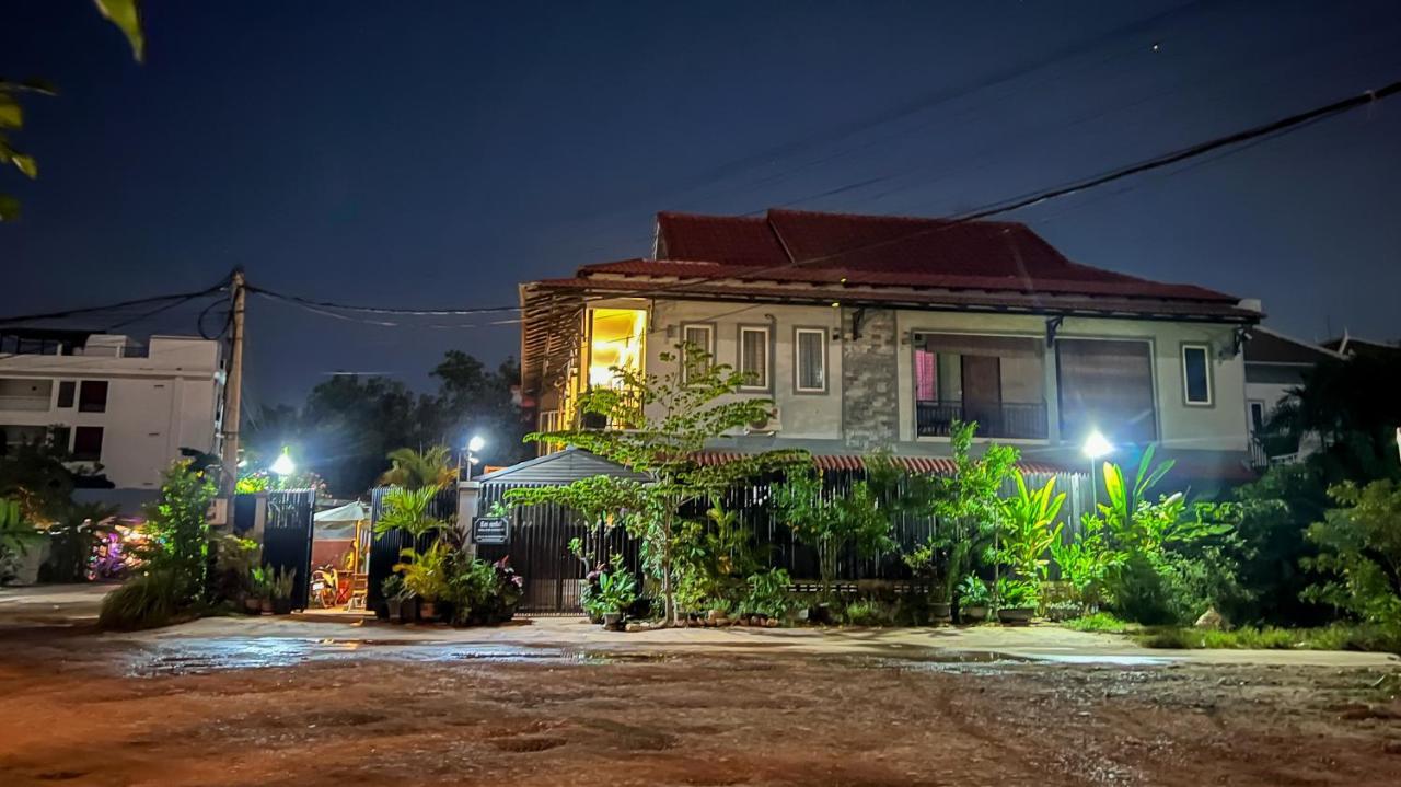 Nika'S House Hostel Siem Reap Luaran gambar